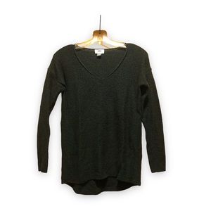 Old Navy Green Knit V-Neck Sweater